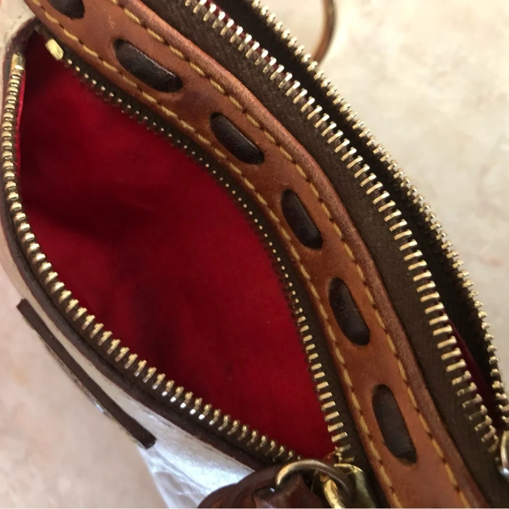 Dooney and Bourke coin pouch key chain ring wallet ☀️🌵 FIRM PRICE - Picture 5 of 6